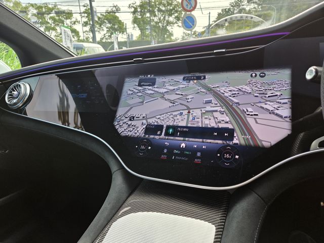 MERCEDES AMG EQE