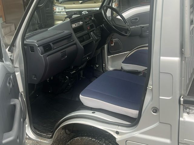 SAMBAR truck 4WD