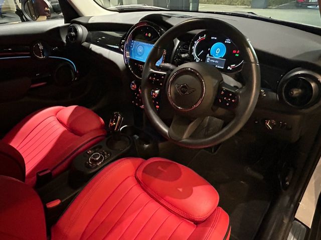 MINI COOPER D 5DOOR