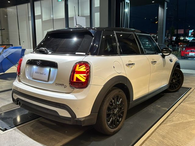 MINI COOPER D 5DOOR