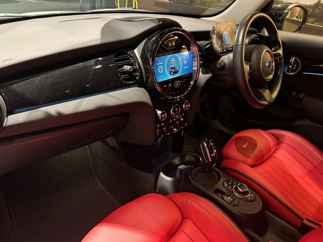 MINI COOPER D 5DOOR