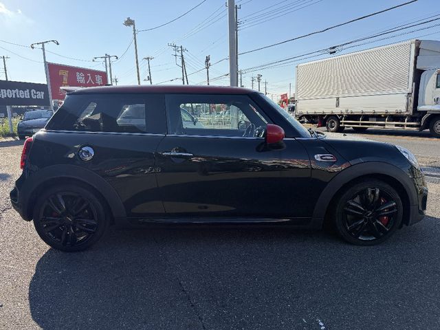 BMW MINI