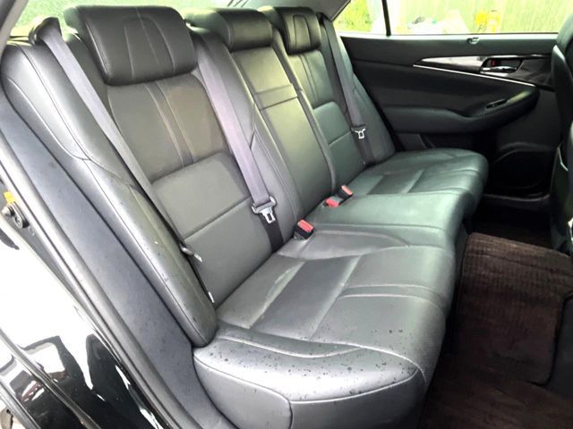 CROWN sedan