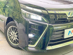 VOXY HYBRID
