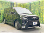 VOXY HYBRID