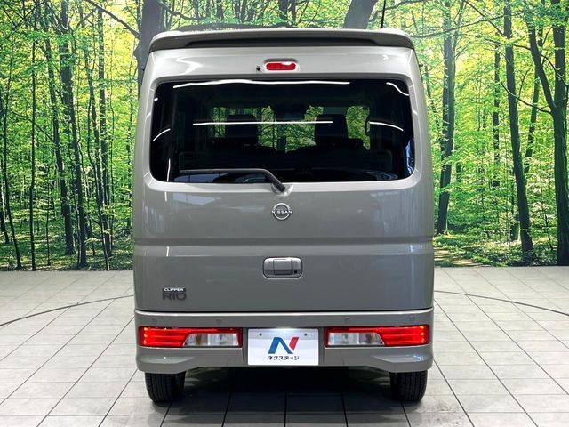 NV100 CLIPPER RIO