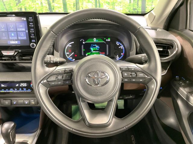 YARIS CROSS HYBRID
