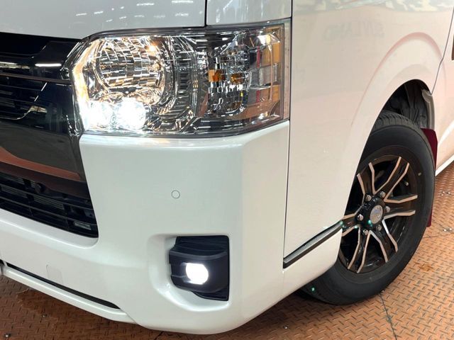HIACE van 2WD