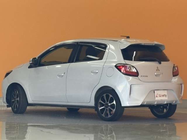 MIRAGE hatchback