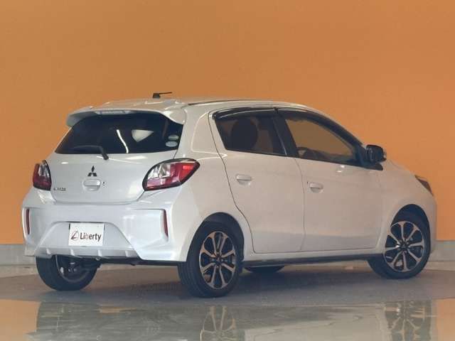 MIRAGE hatchback