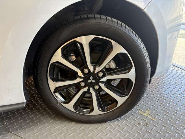 MIRAGE hatchback