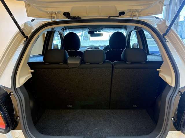MIRAGE hatchback