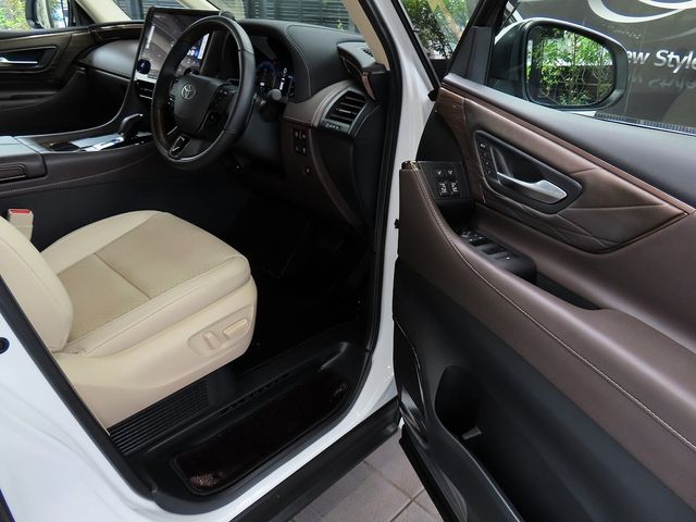 ALPHARD hybrid 4WD
