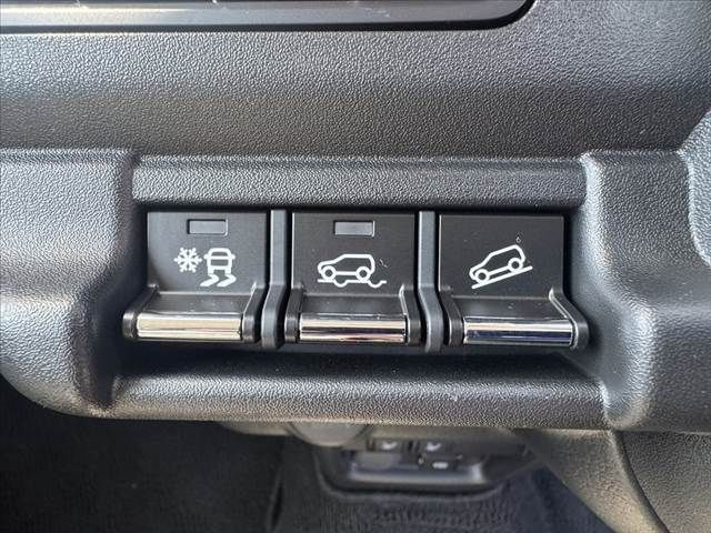 HUSTLER 4WD