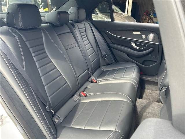 MERCEDES BENZ E class sedan