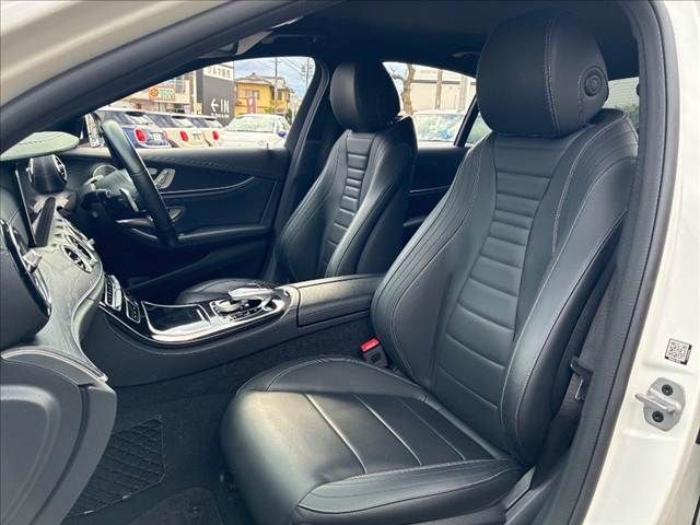 MERCEDES BENZ E class sedan