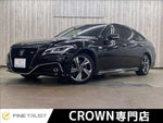CROWN sedan hybrid