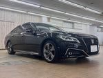 CROWN sedan hybrid