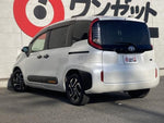 SIENTA HYBRID