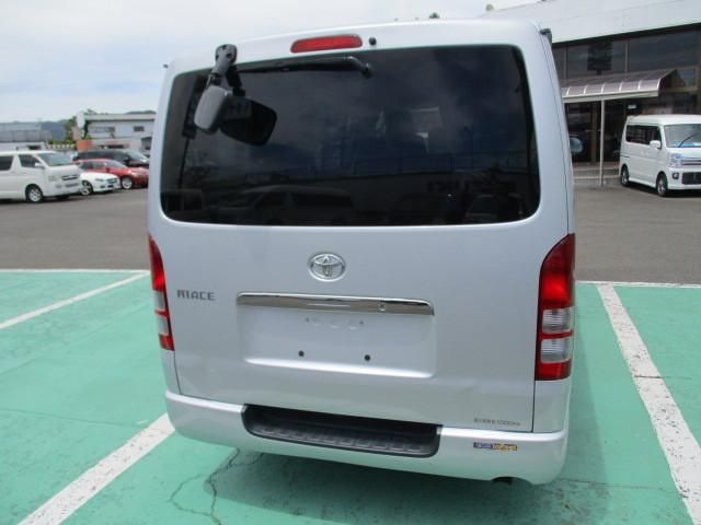 HIACE van 4WD
