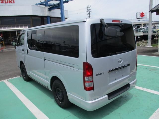 HIACE van 4WD