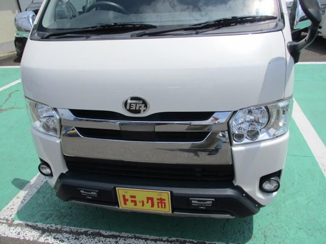 HIACE REGIUS WGN 4WD