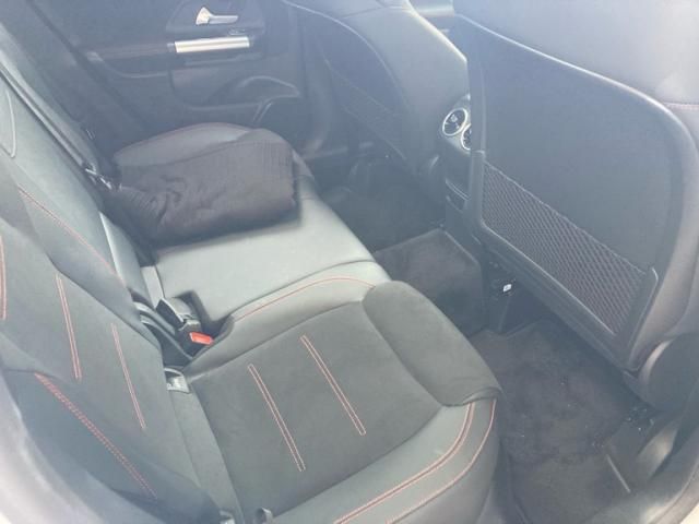 MERCEDES BENZ GLA class