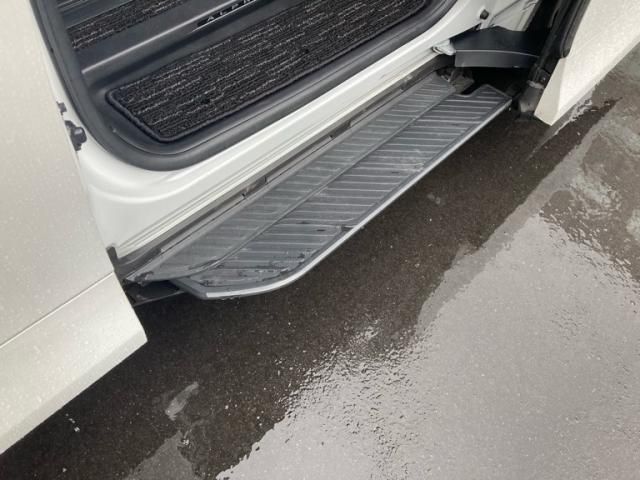 ALPHARD hybrid