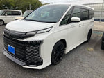 VOXY HYBRID