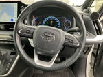 VOXY HYBRID