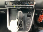 VOXY HYBRID