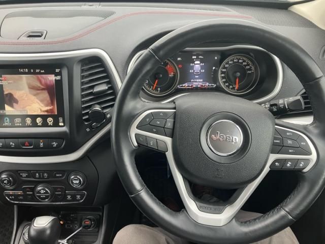 JEEP CHEROKEE