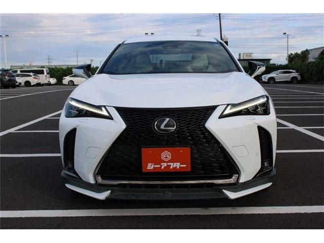 LEXUS UX200