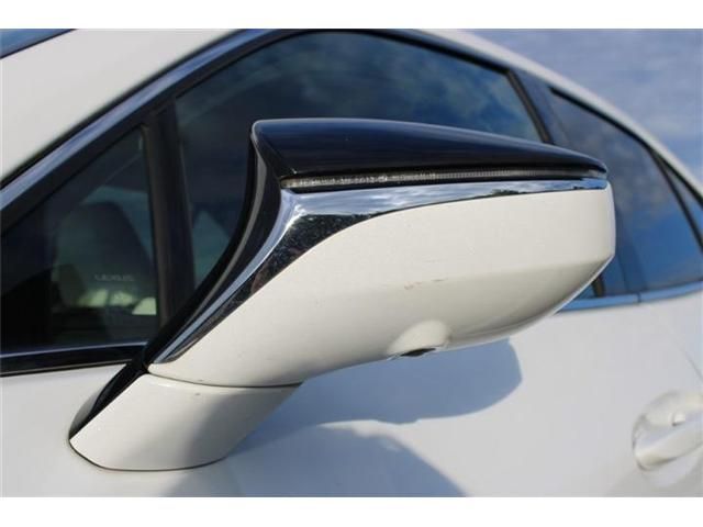 LEXUS UX200