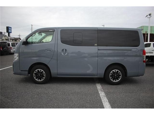 CARAVAN van 4WD