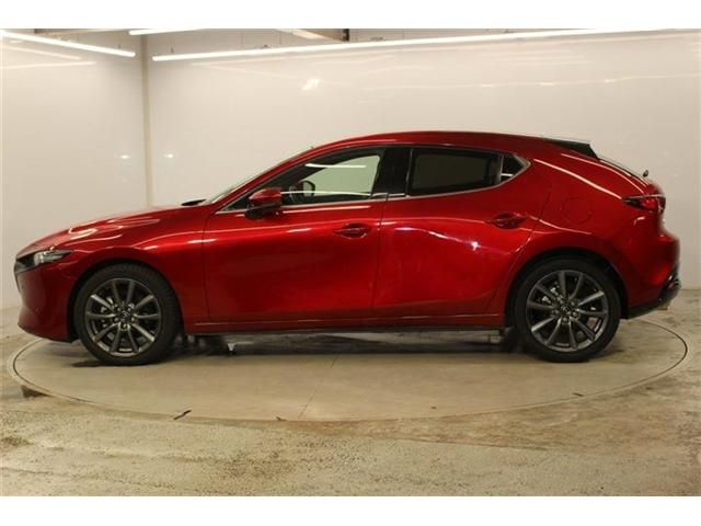 MAZDA3 FASTBACK