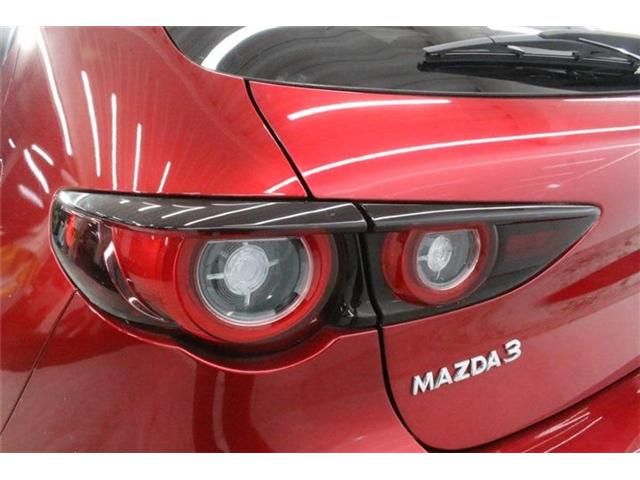 MAZDA3 FASTBACK