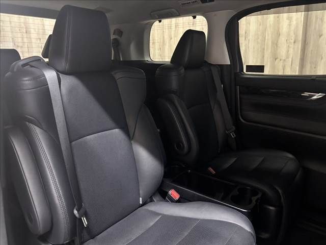 ALPHARD hybrid 4WD