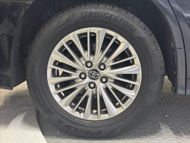 ALPHARD hybrid 4WD