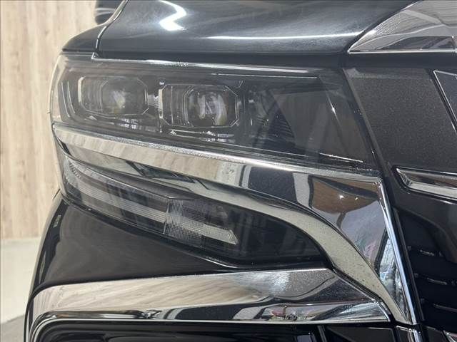ALPHARD hybrid 4WD