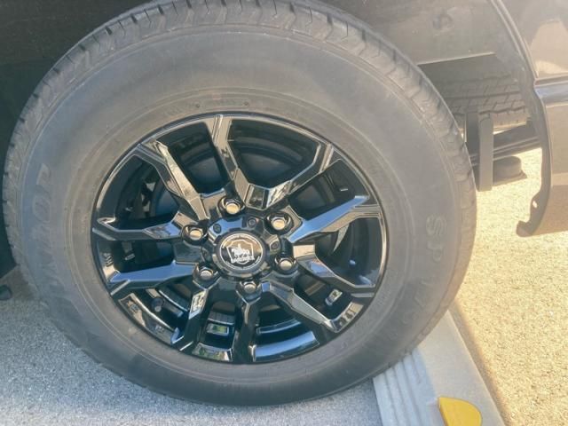 HIACE van 2WD