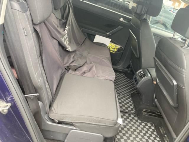 VOLKSWAGEN GOLF TOURAN