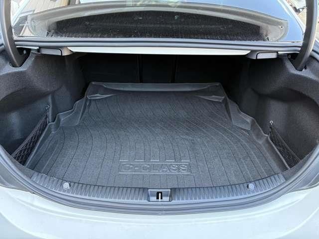 MERCEDES BENZ C class sedan