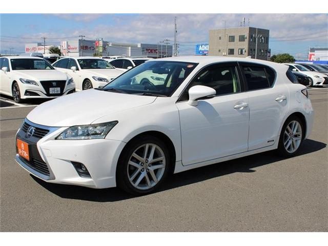 LEXUS CT200h