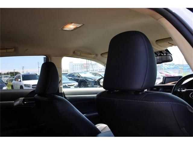 LEXUS CT200h