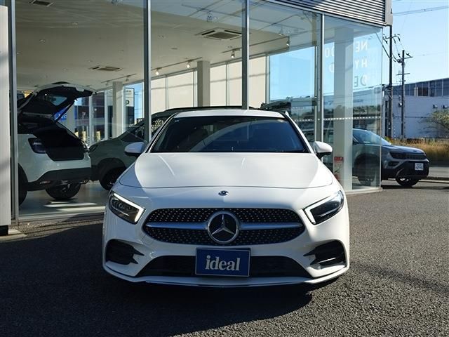 MERCEDES BENZ A class sedan