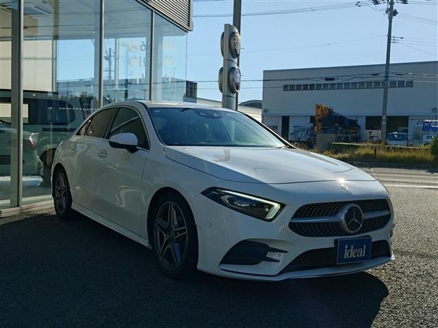 MERCEDES BENZ A class sedan