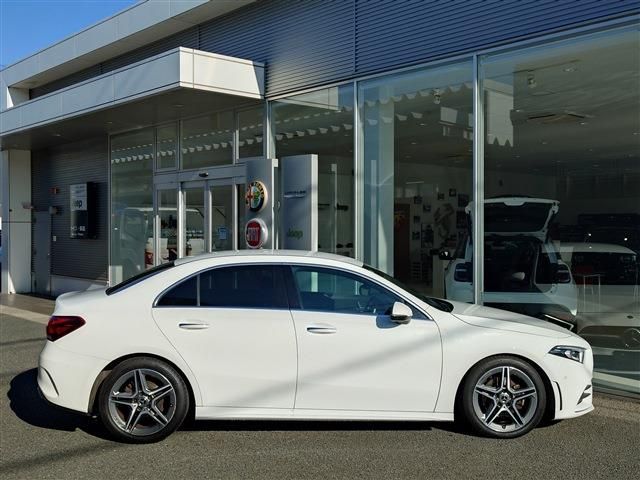 MERCEDES BENZ A class sedan