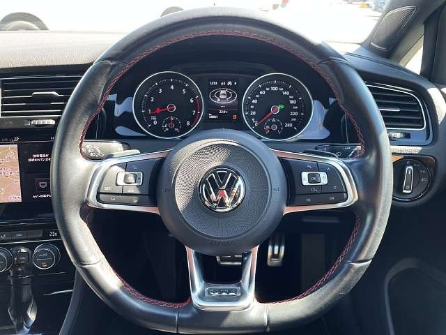 VOLKSWAGEN GOLF GTI