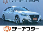 CROWN sedan hybrid